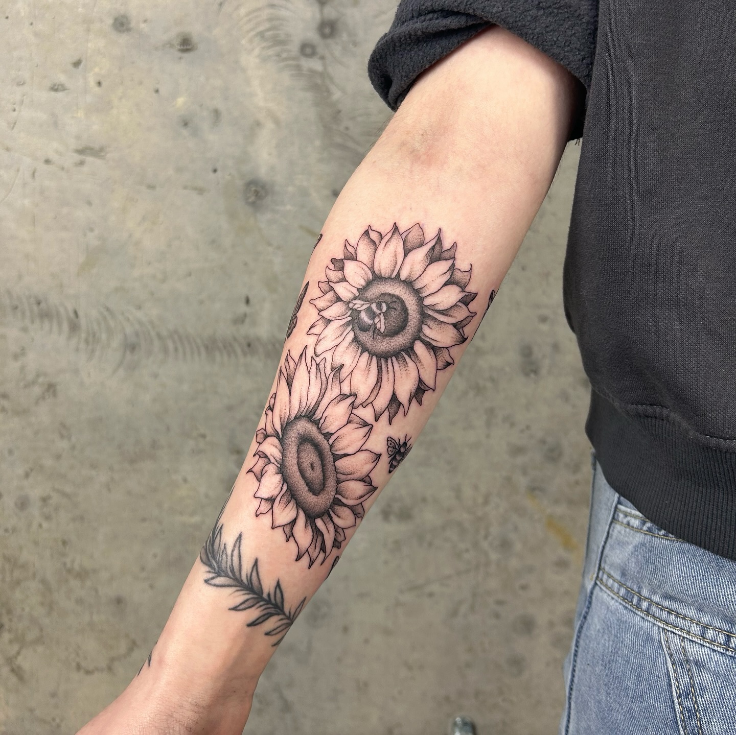How Much Do Fine Line Tattoo Artists Earn in the UK? (2026 Breakdown)